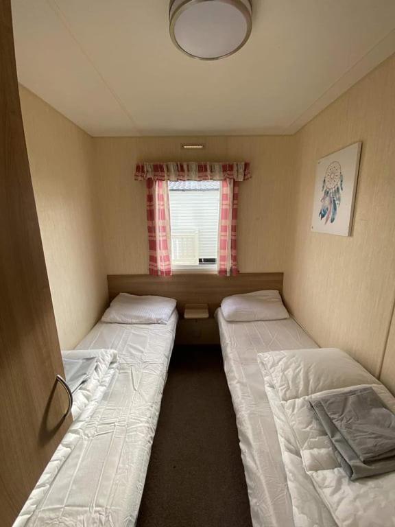 8 Berth Caravan Pg30 Chapel Saint Leonards Buitenkant foto