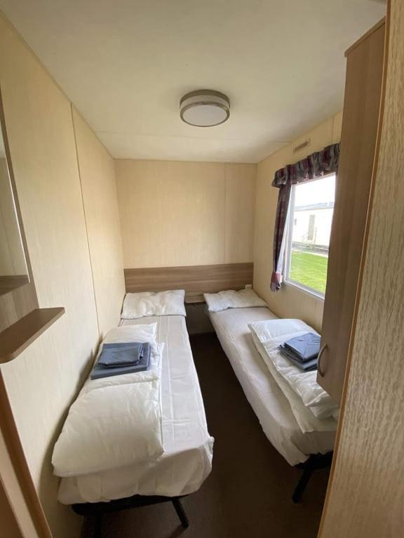 8 Berth Caravan Pg30 Chapel Saint Leonards Buitenkant foto